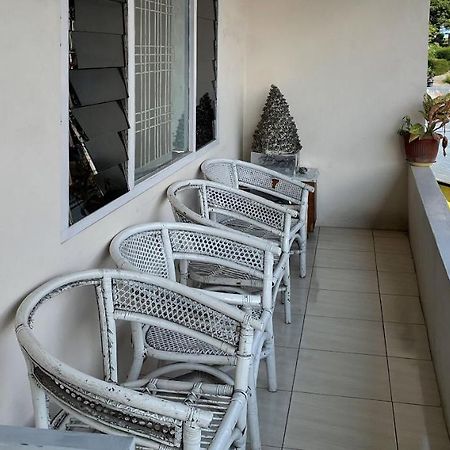 פראפאט Valencia Homestay Redpartner מראה חיצוני תמונה