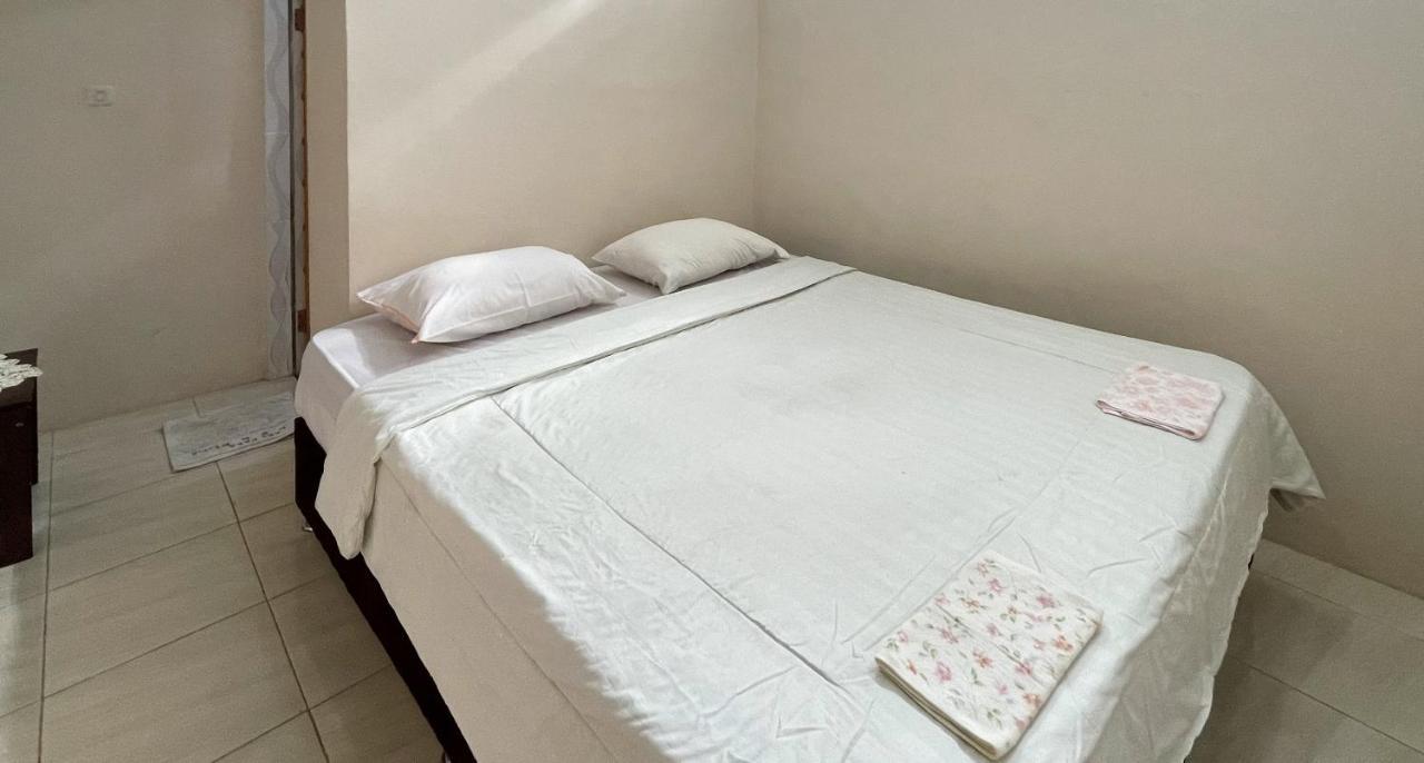 פראפאט Valencia Homestay Redpartner מראה חיצוני תמונה