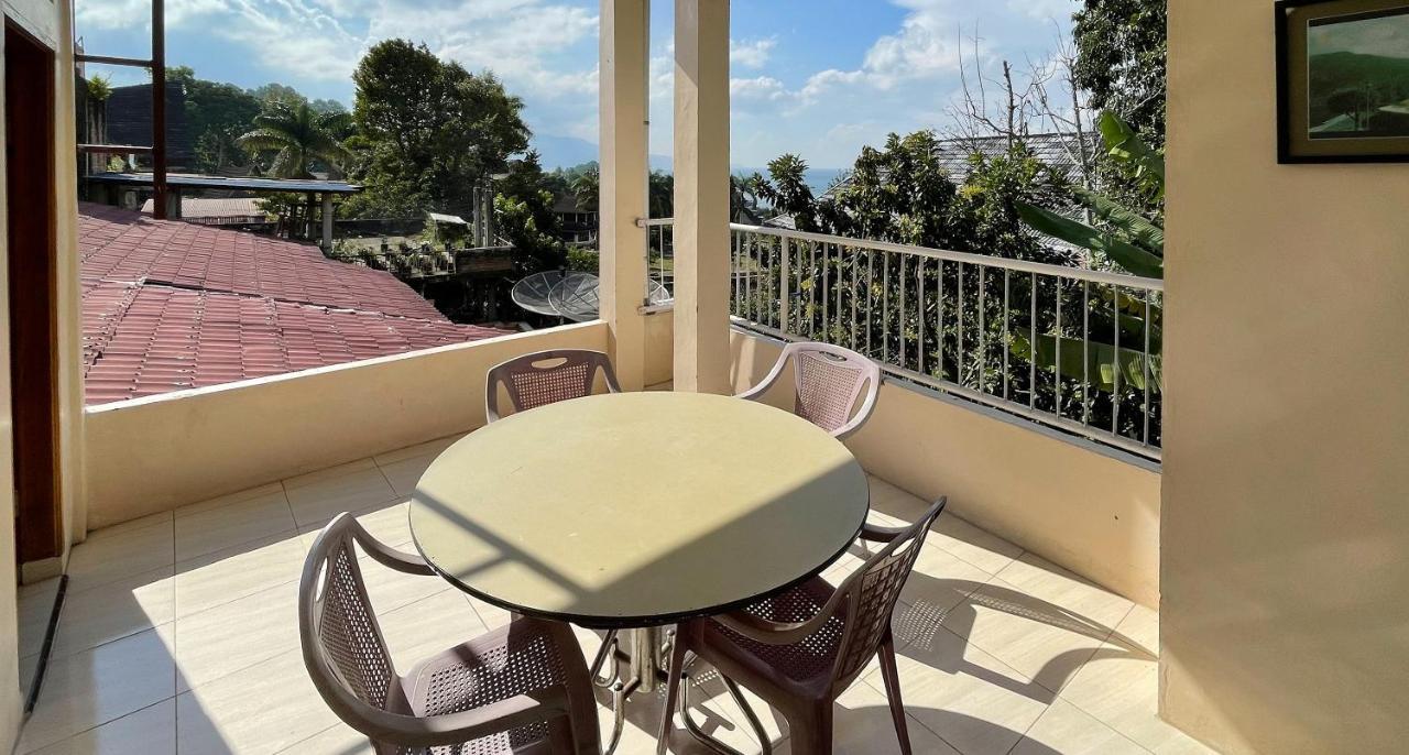 פראפאט Valencia Homestay Redpartner מראה חיצוני תמונה