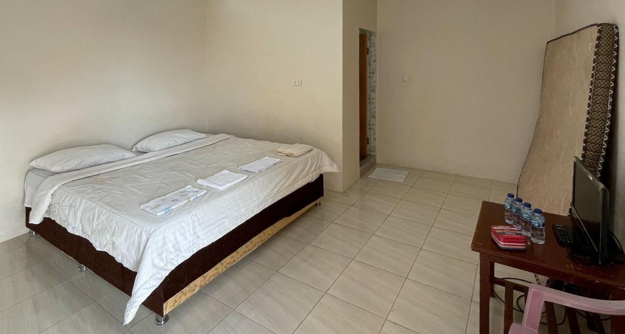 פראפאט Valencia Homestay Redpartner מראה חיצוני תמונה