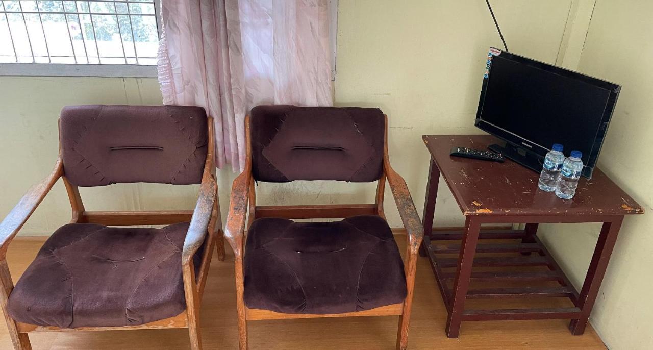 פראפאט Valencia Homestay Redpartner מראה חיצוני תמונה