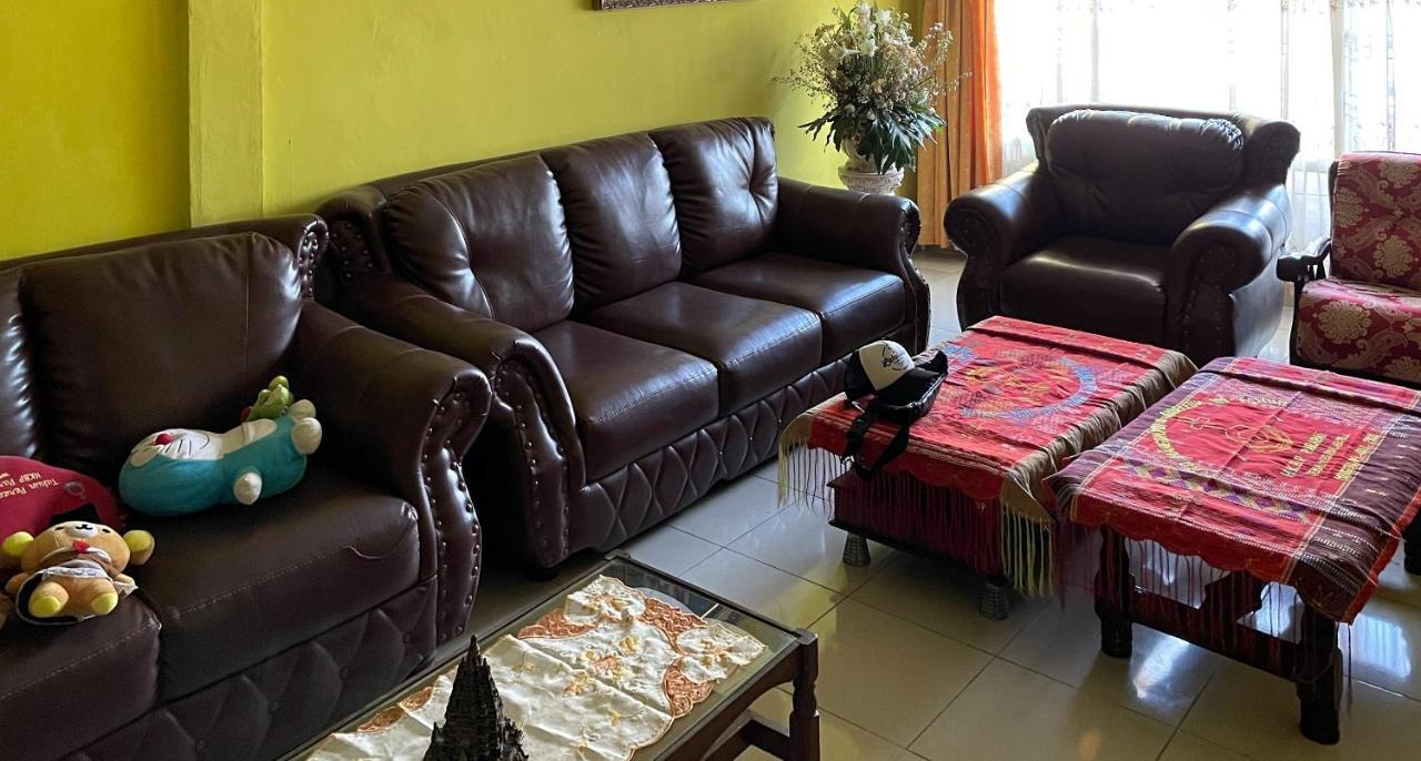 פראפאט Valencia Homestay Redpartner מראה חיצוני תמונה